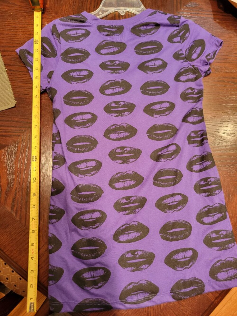 Abbey Dawn purple Y2K lips scene punk T-shirt size small - Picture 4 of 4